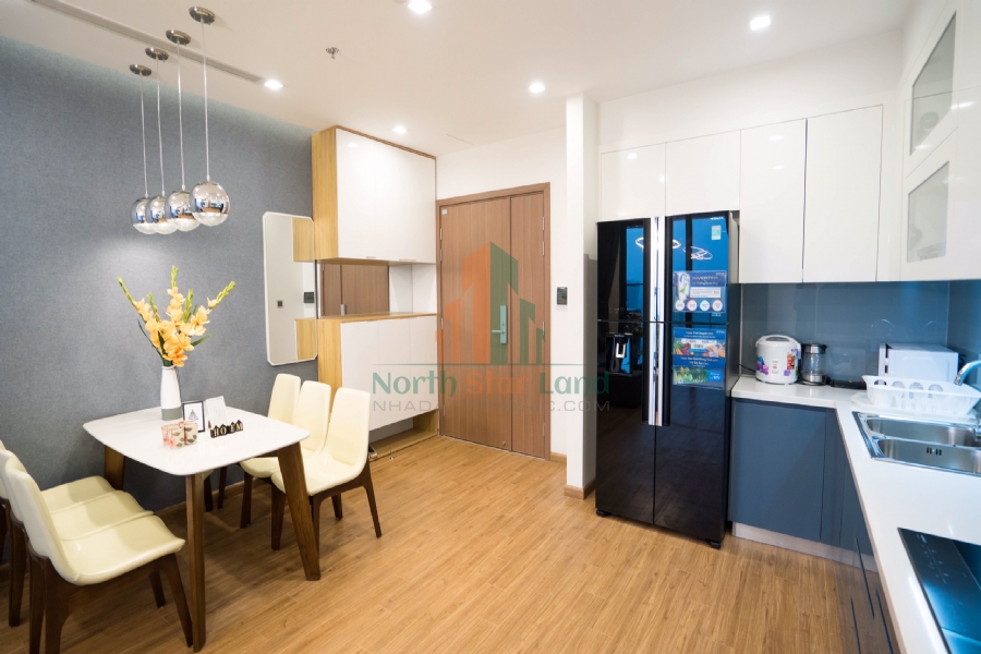 Cho thuê căn hộ cao cấp Vinhomes Metropolis, 2 phòng ngủ, view hồ và thành phố, tại quận Ba Đình. 5