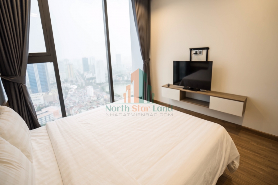 Cho thuê căn hộ cao cấp Vinhomes Metropolis, 2 phòng ngủ, view hồ và thành phố, tại quận Ba Đình. 14