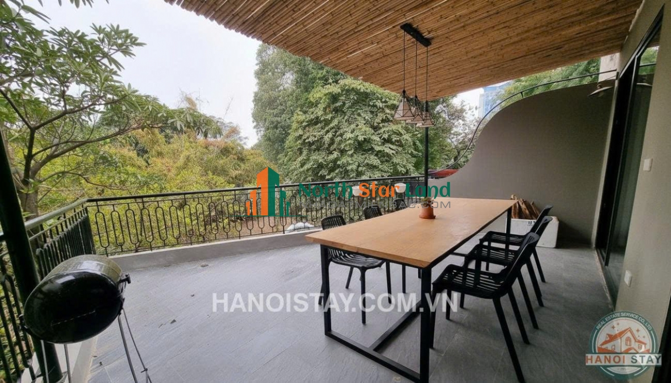 Cho thuê căn hộ dịch vụ nhà góc độc đáo 3PN,Đào Tấn,Ba Đình 2