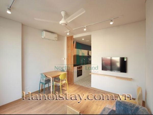 Cho thuê căn hộ dịch vụ 2PN Lê Duẩn,Đống Đa