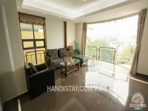Cho thuê căn hộ dịch vụ 3PN Đội Cấn,Ba Đình