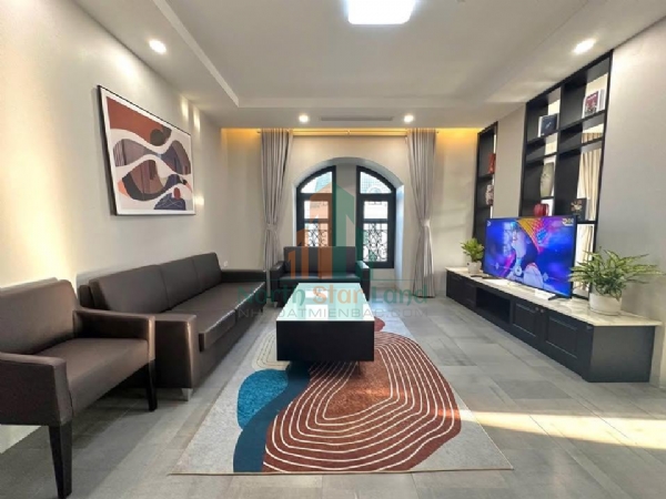 Cho thuê căn hộ dịch vụ Nguyễn Văn Huyên,Tây Hồ